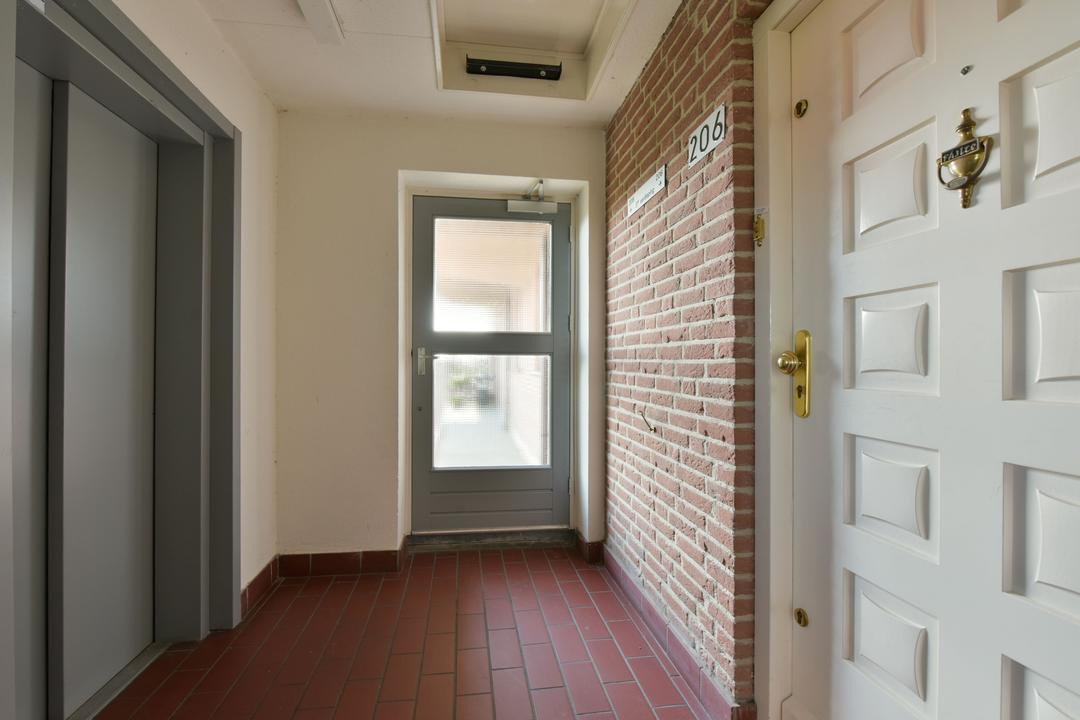 Appartement te koop: Gooierserf 206, Huizen