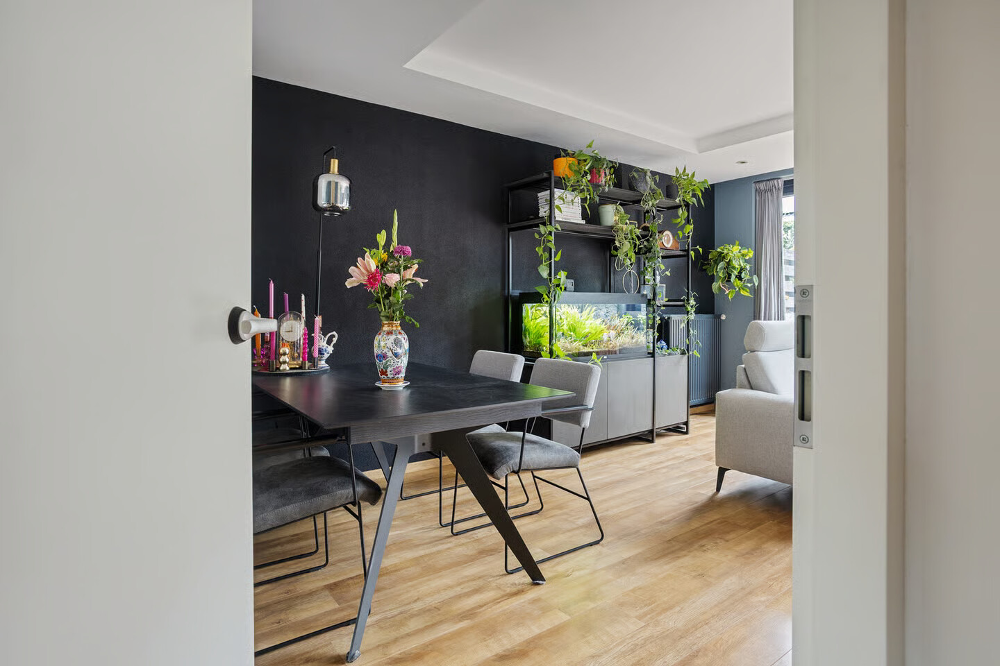 Tussenwoning te koop: Graaf Gerolf 5, Huizen