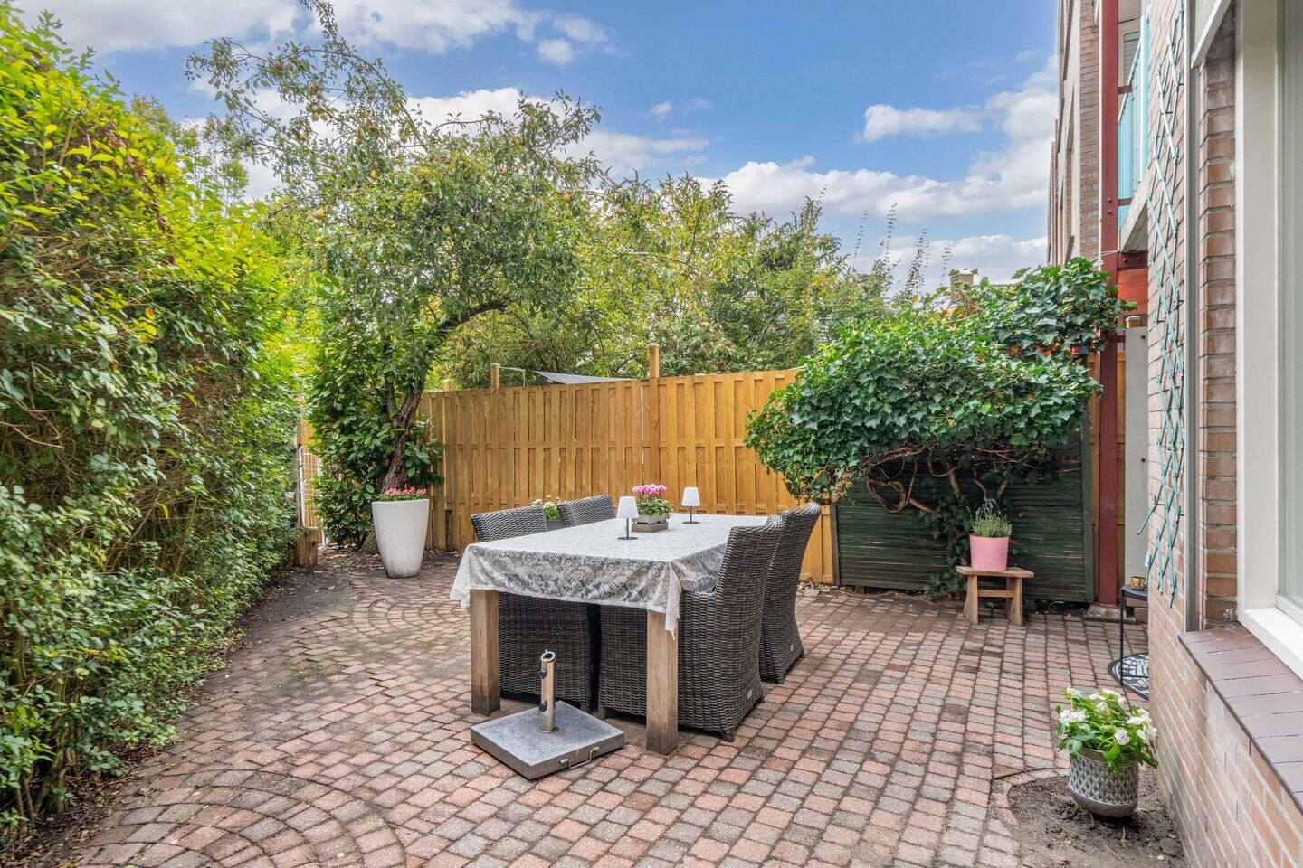 Appartement te koop: Graaf Floris 26, Huizen