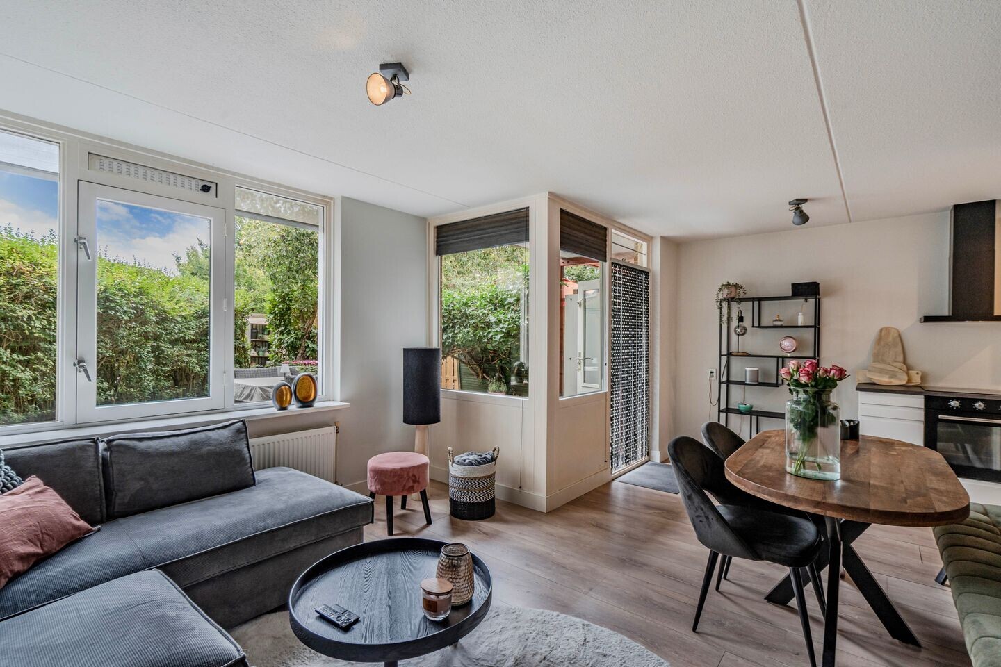 Appartement te koop: Graaf Floris 26, Huizen