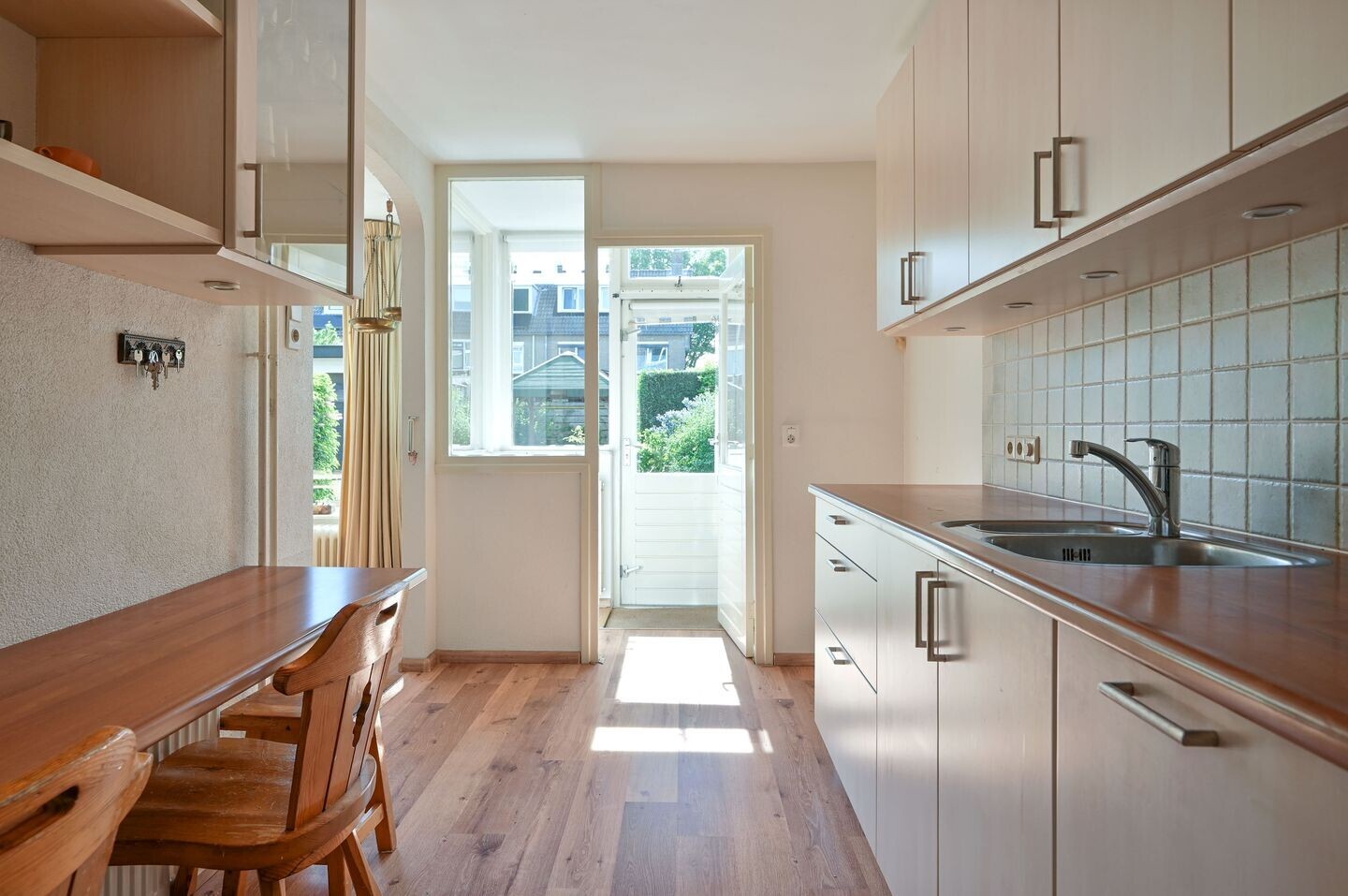 Hoekwoning te koop: Wagenweg 13, Huizen