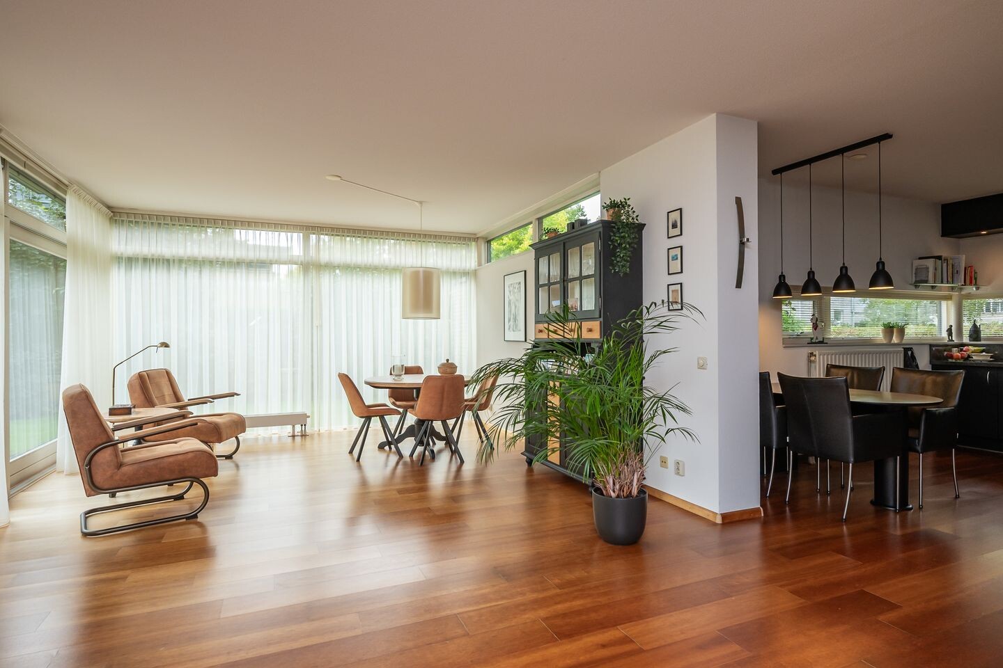 Vrijstaande woning te koop: Simone de Beauvoirlaan 60, Huizen