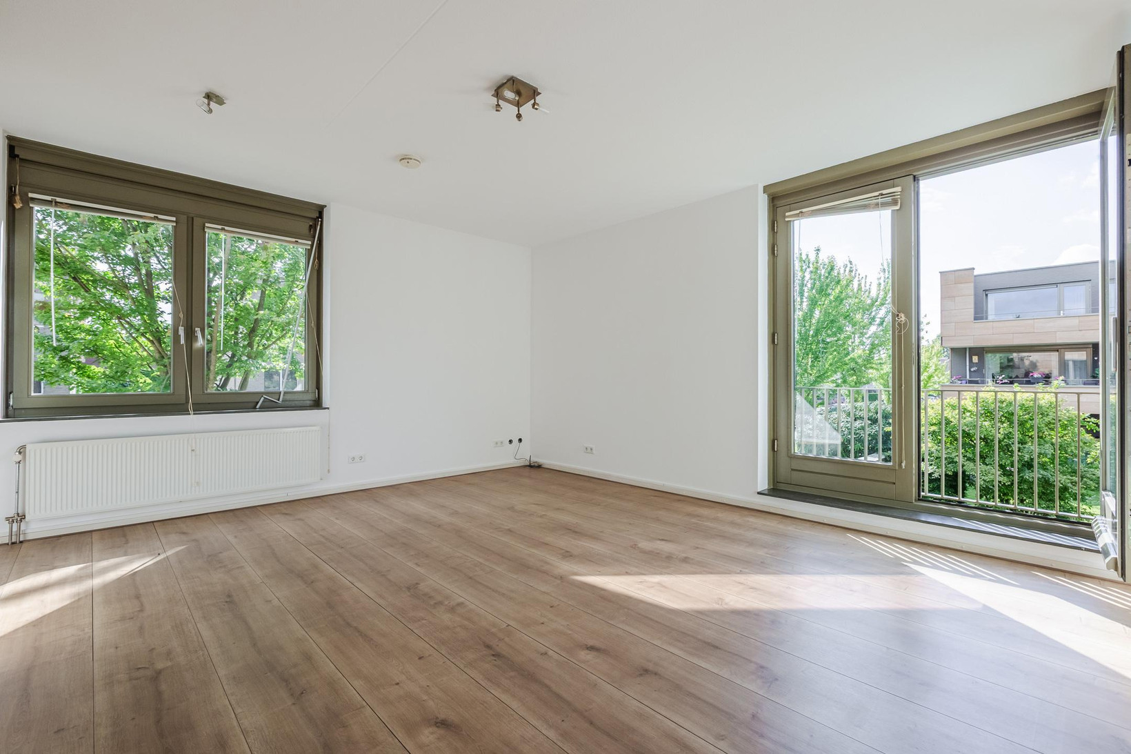 Appartement te koop: Hugo de Grootsingel 3, Huizen