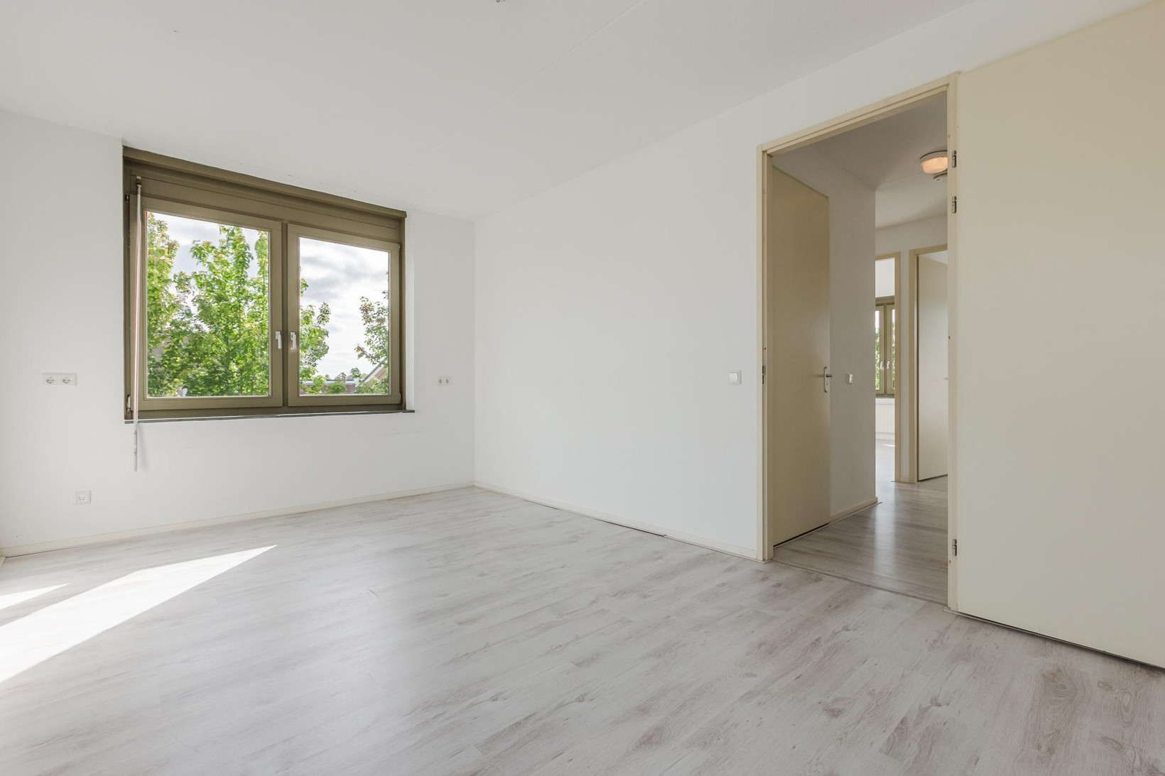 Appartement te koop: Hugo de Grootsingel 3, Huizen