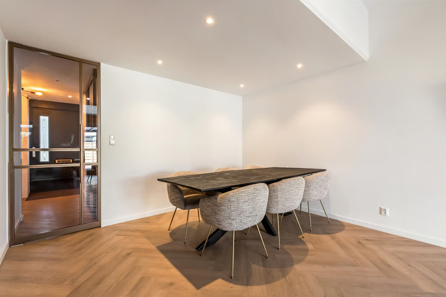 Tussenwoning te koop: Jimi Hendrixstraat 18, Almere
