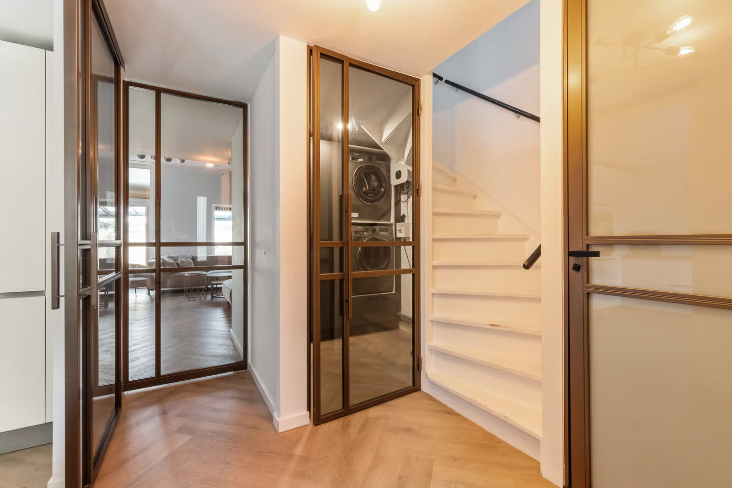 Tussenwoning te koop: Jimi Hendrixstraat 18, Almere