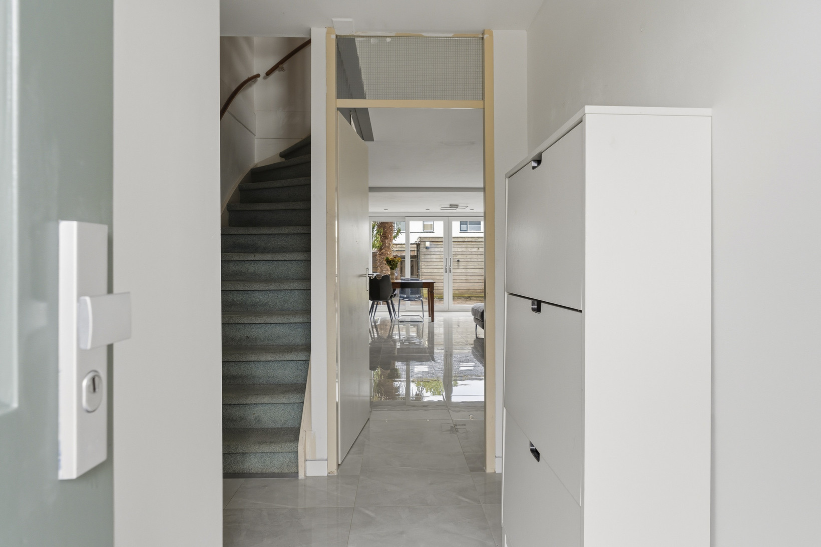Tussenwoning te koop: Carusostraat 12, Almere