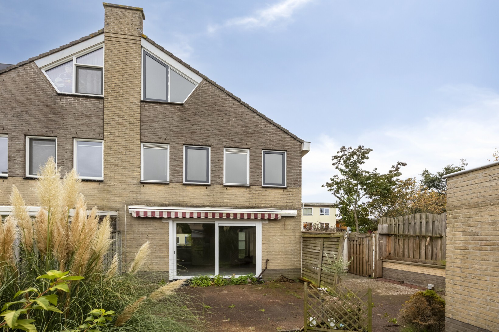 Hoekwoning te koop: Eduard van Beinumstraat 21, Almere