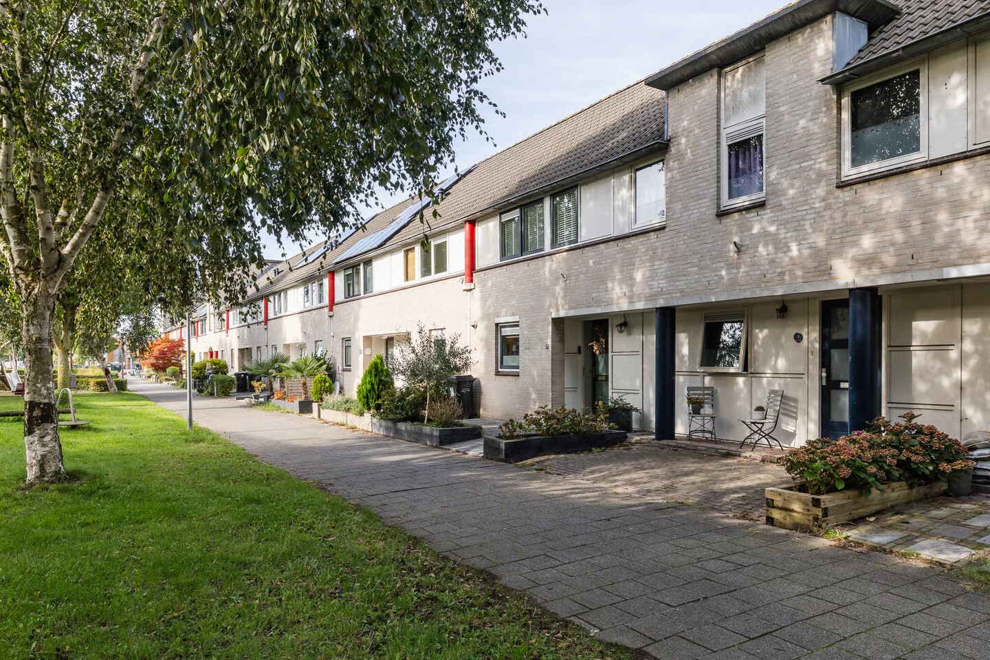 Tussenwoning te koop: fien de la marpad 10, Almere