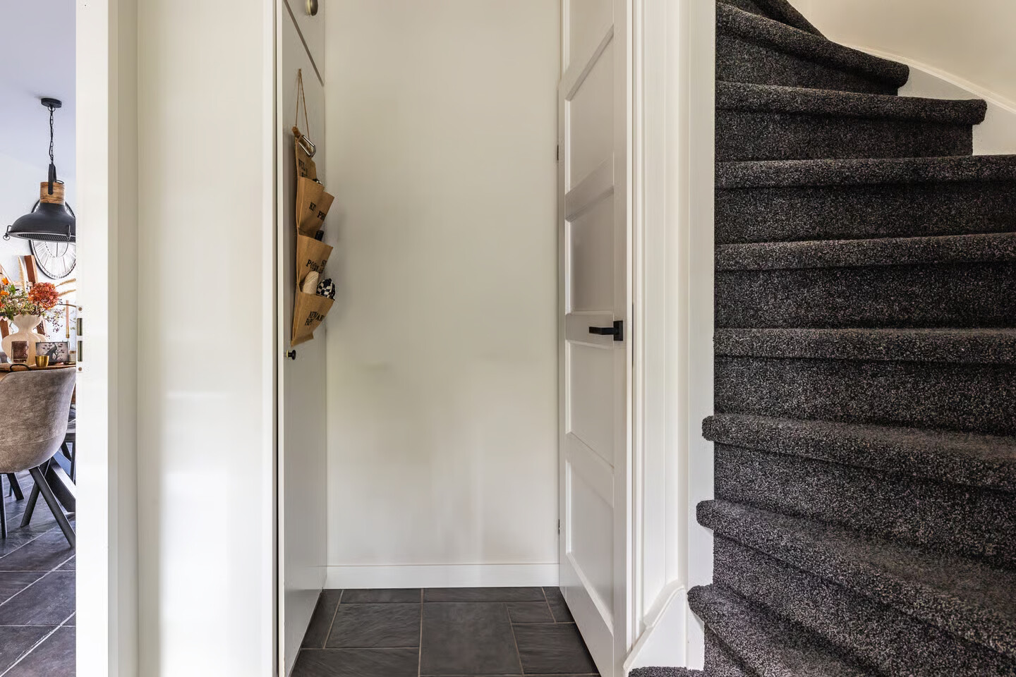 Tussenwoning te koop: fien de la marpad 10, Almere