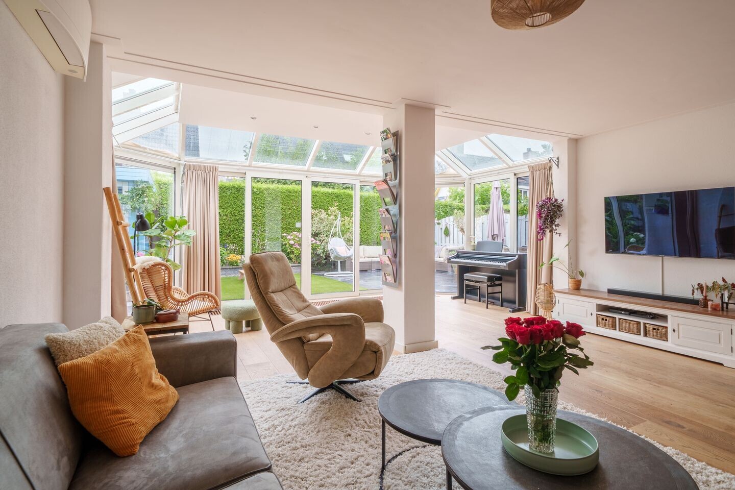Vrijstaande woning te koop: Youri Egorovweg 7, Almere