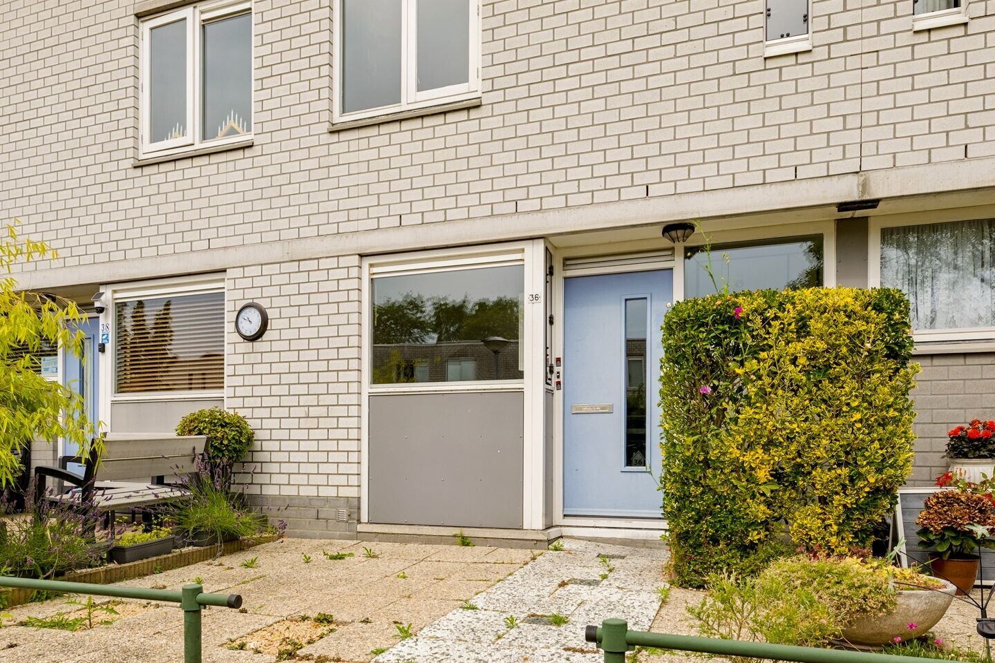 Tussenwoning te koop: Gitaarstraat 36, Almere