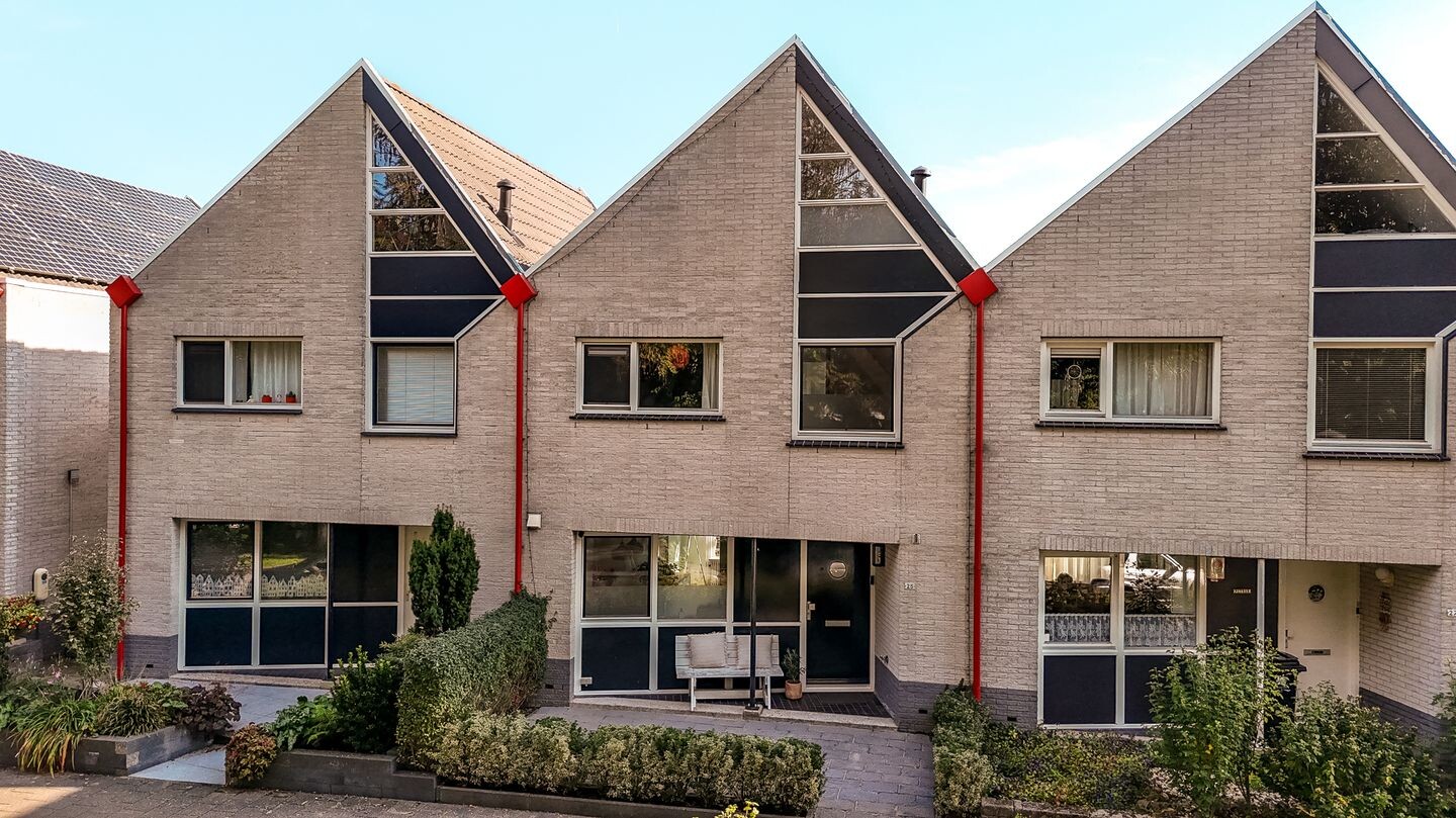 Tussenwoning te koop: Piccolostraat 25, Almere