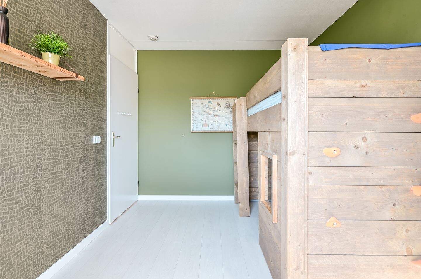 Tussenwoning te koop: Piccolostraat 25, Almere