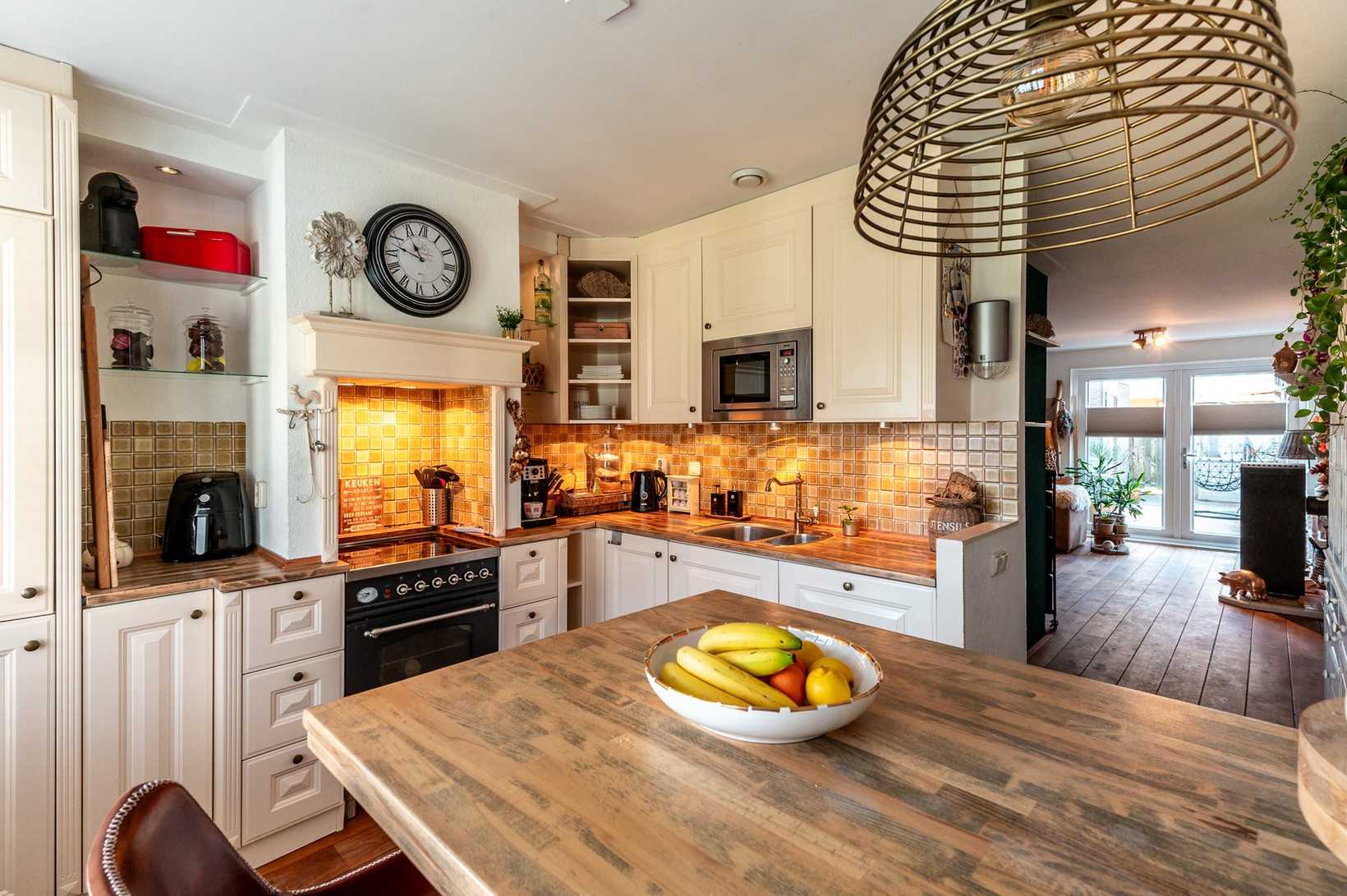 Tussenwoning te koop: Fugaplantsoen 7, Almere