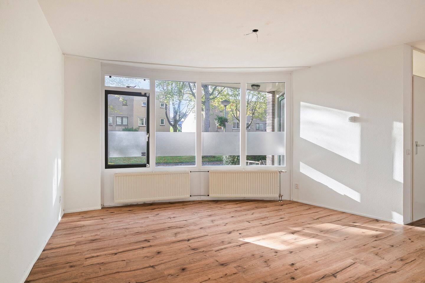 Tussenwoning te koop: Preludeweg 56, Almere