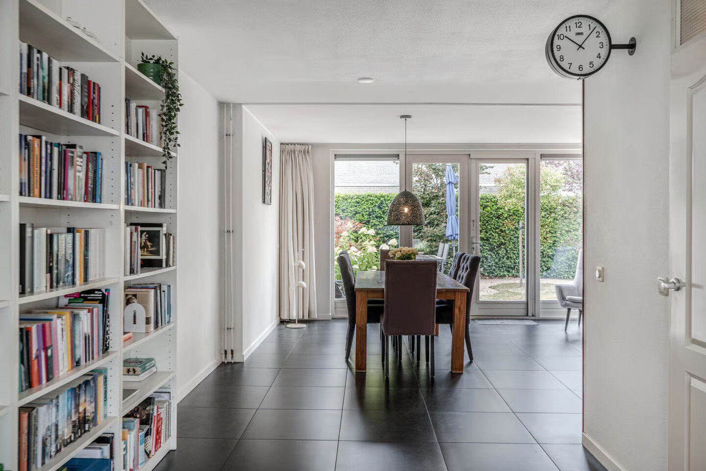 Hoekwoning te koop: Trombonestraat 38, Almere