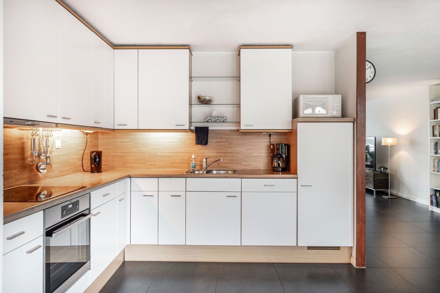 Hoekwoning te koop: Trombonestraat 38, Almere