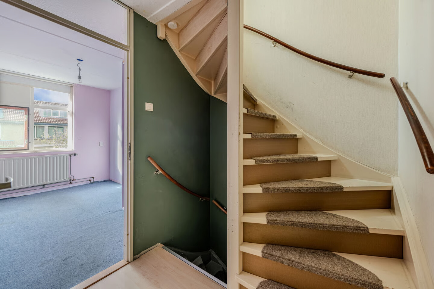 Tussenwoning te koop: Zoutgrasstraat 54, Almere