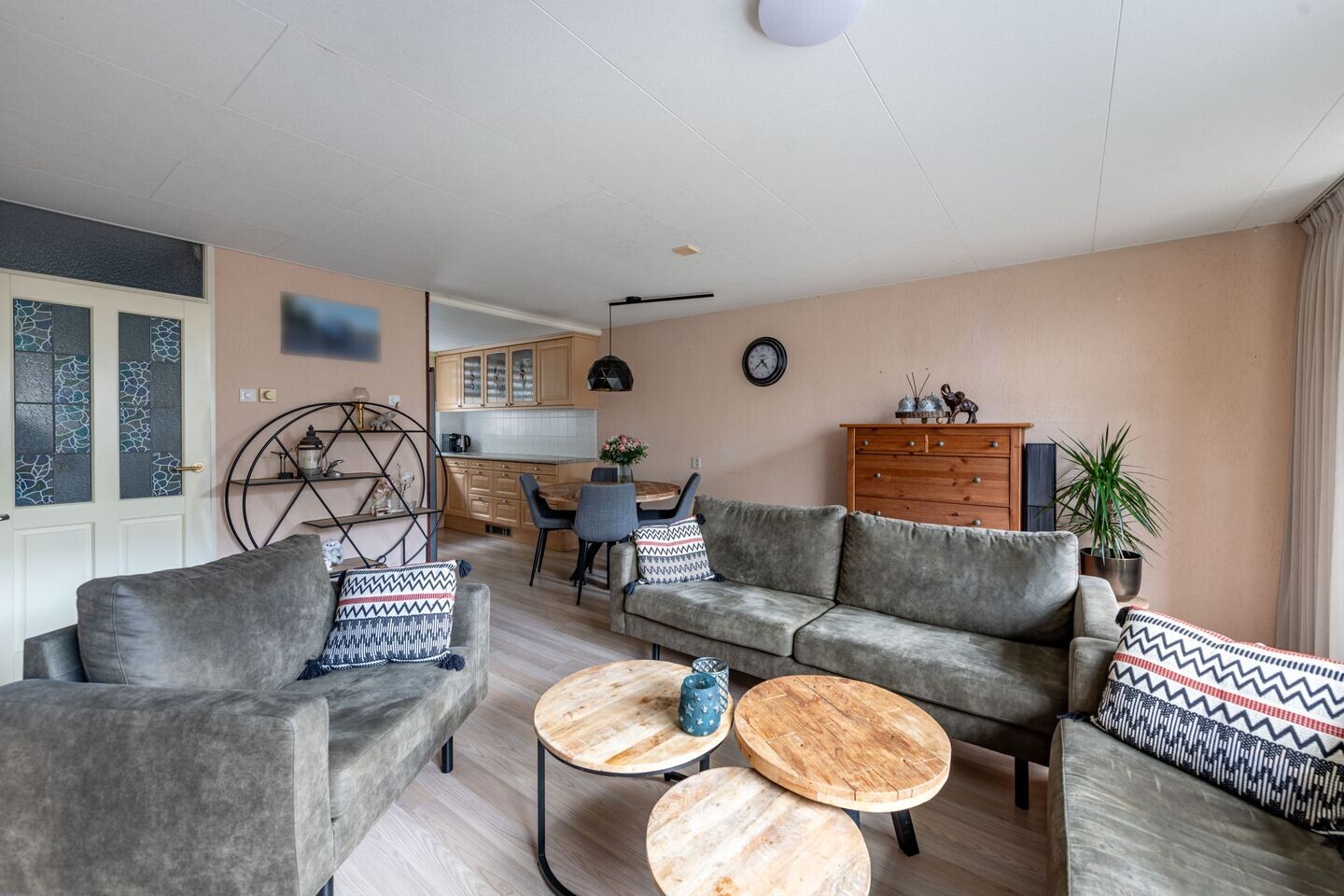 Tussenwoning te koop: Zoutgrasstraat 54, Almere