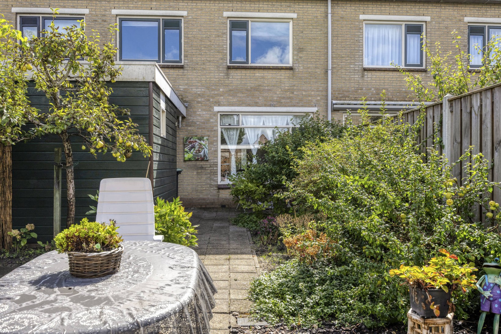 Tussenwoning te koop: Koolzaadweg 31, Almere