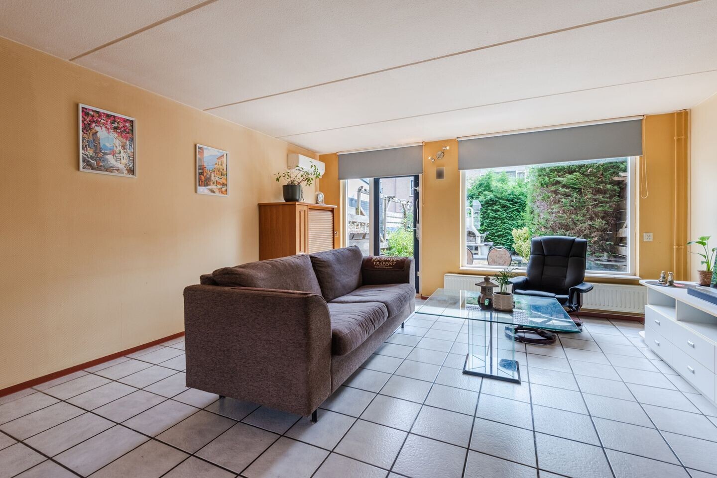Tussenwoning te koop: Loogkruidstraat 7, Almere