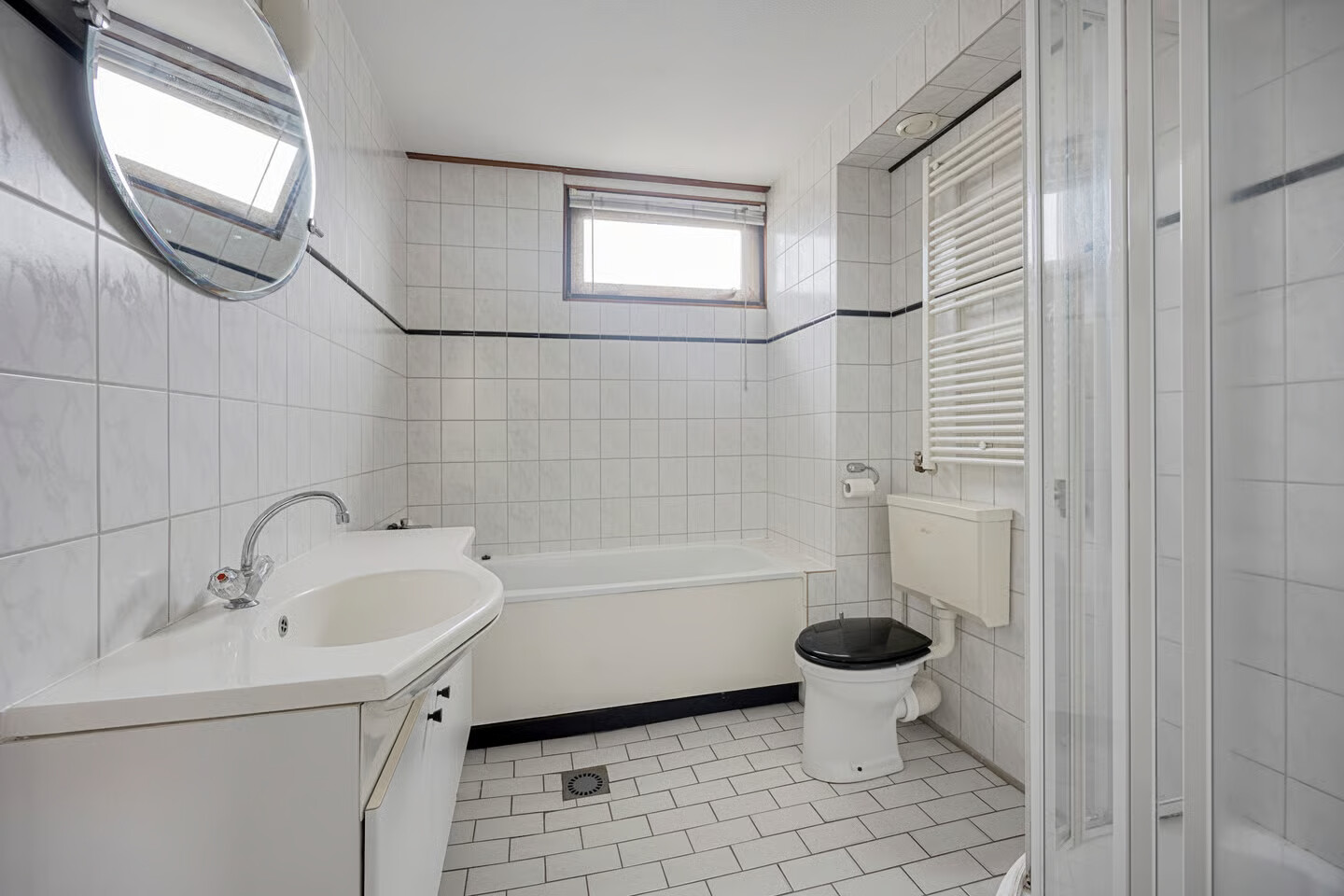Tussenwoning te koop: Schotelmospad 10, Almere
