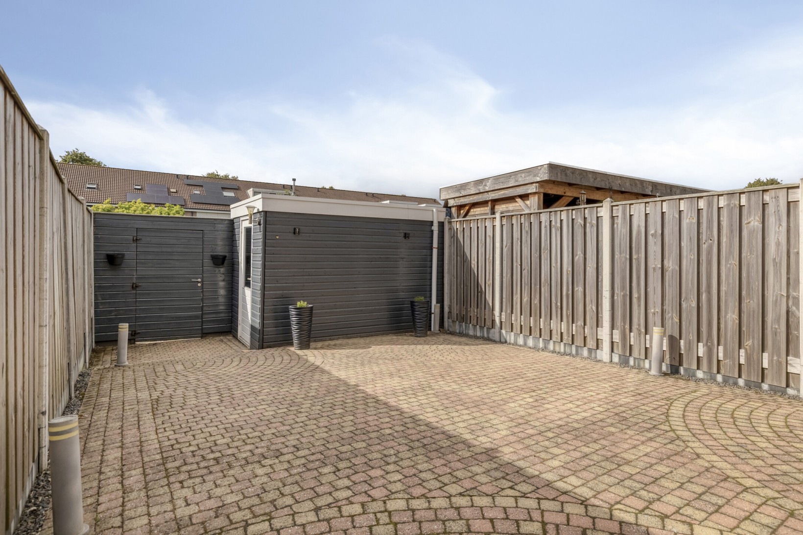 Tussenwoning te koop: Zilvermosstraat 85, Almere