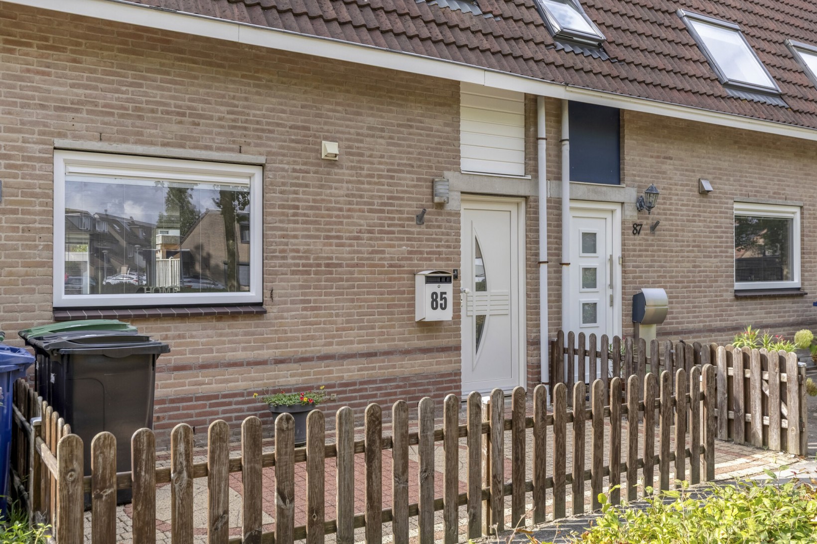 Tussenwoning te koop: Zilvermosstraat 85, Almere