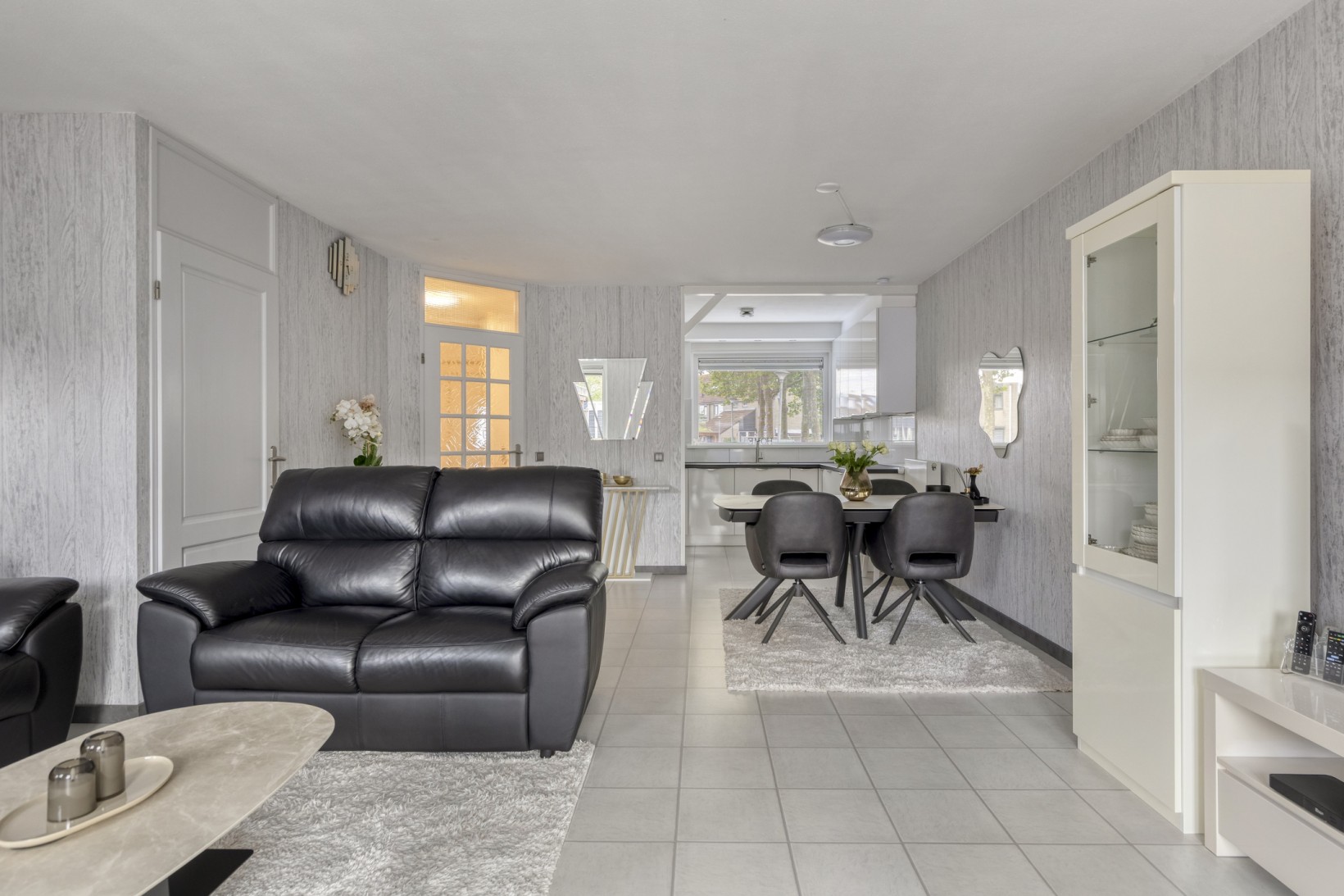 Tussenwoning te koop: Zilvermosstraat 85, Almere