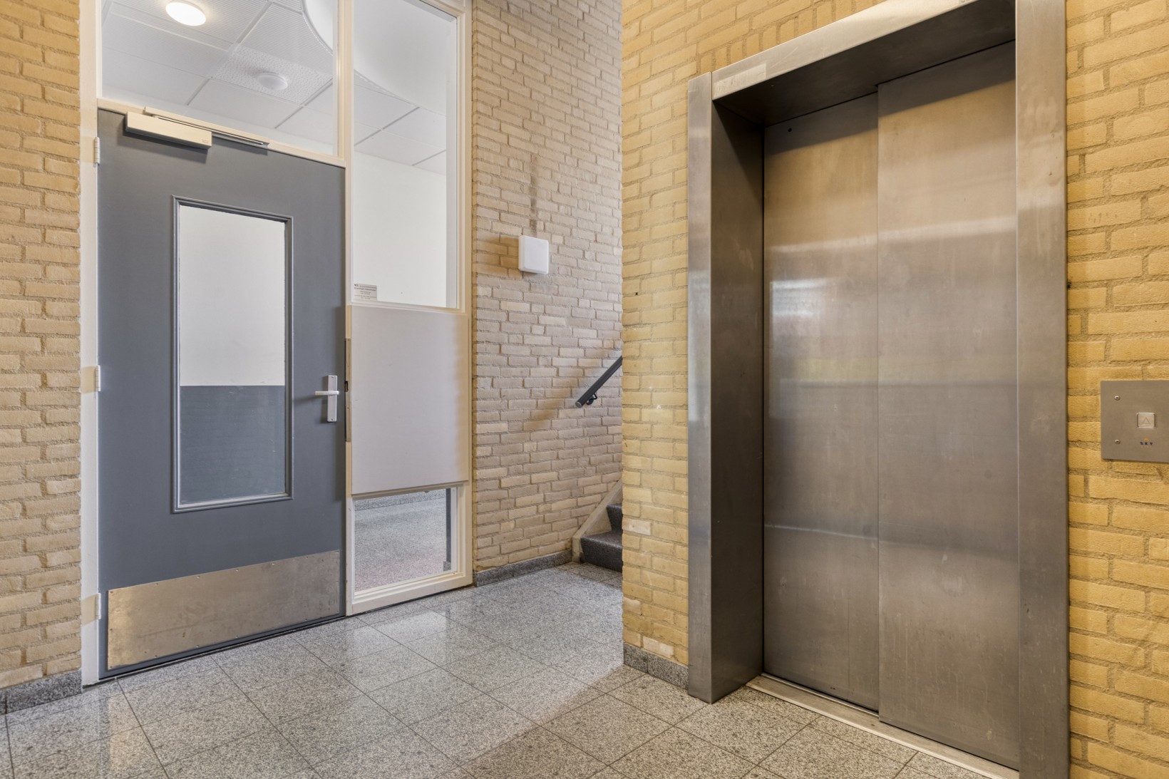 Appartement te koop: Schoutstraat 19, Almere