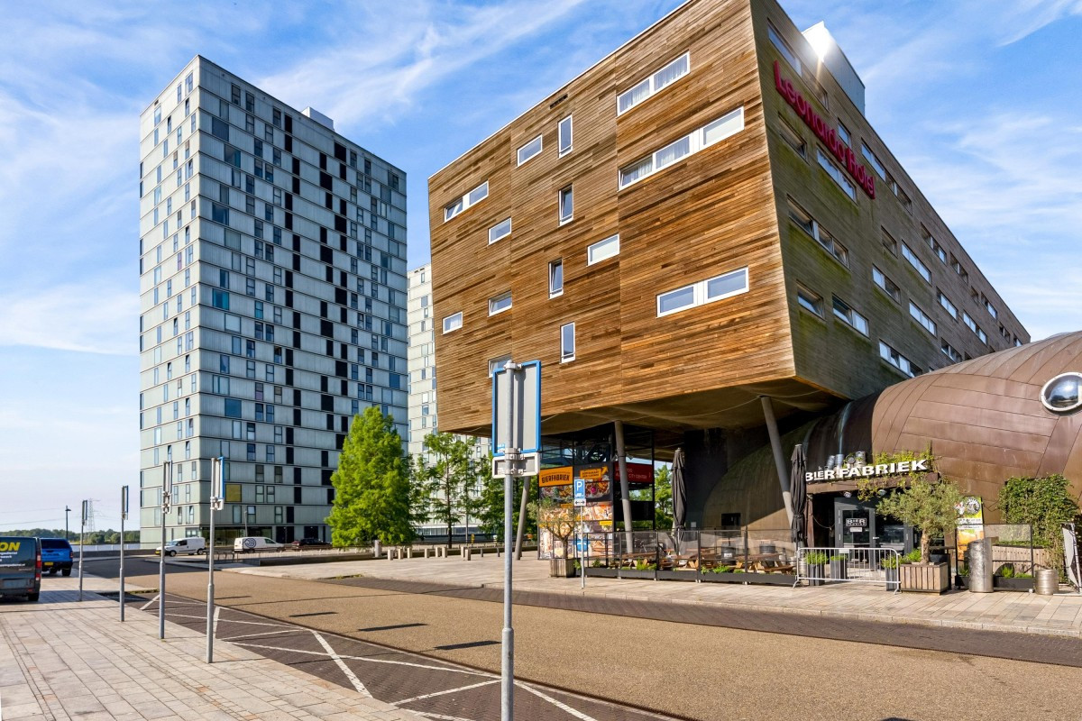 Appartement te koop: Koetsierbaan 37, Almere