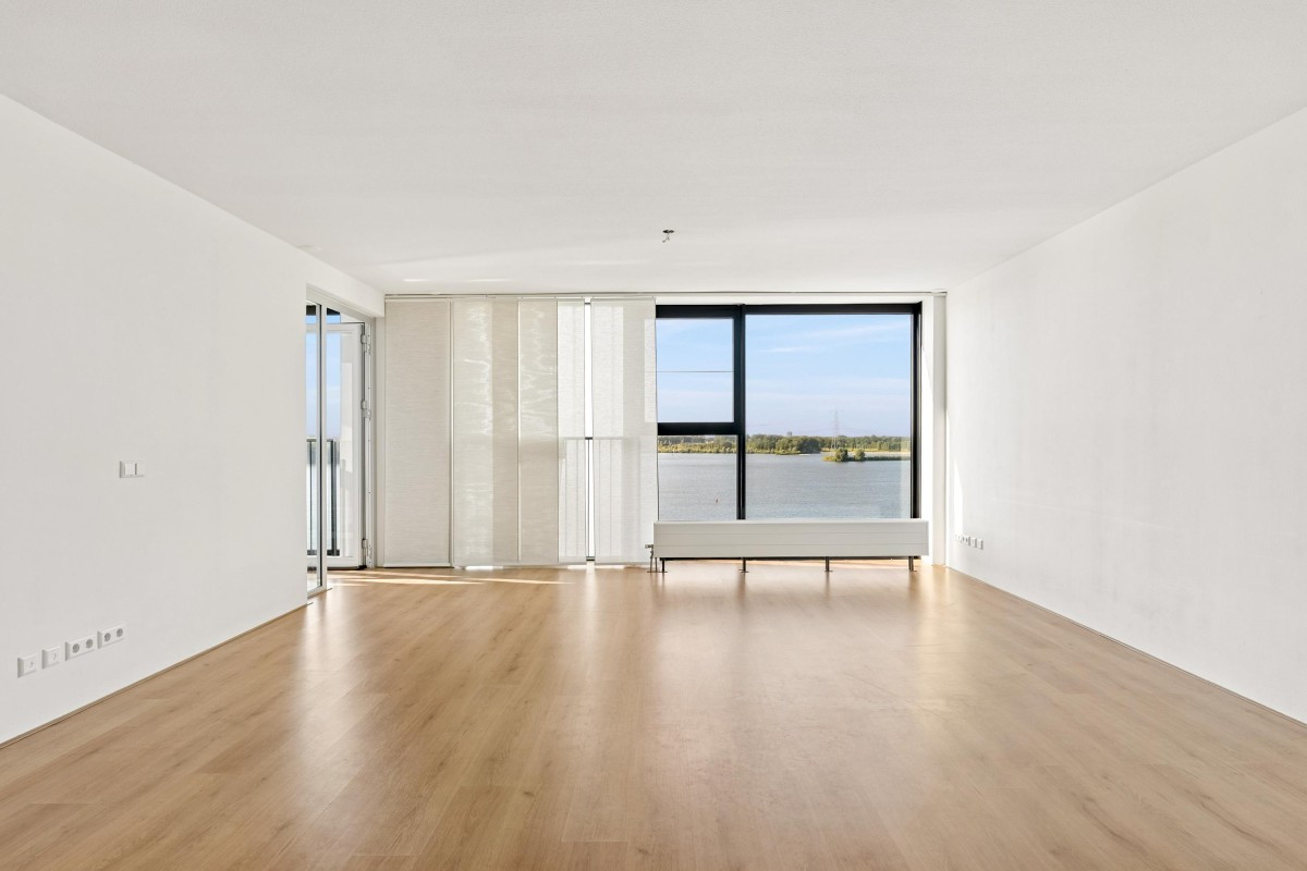 Appartement te koop: Koetsierbaan 37, Almere