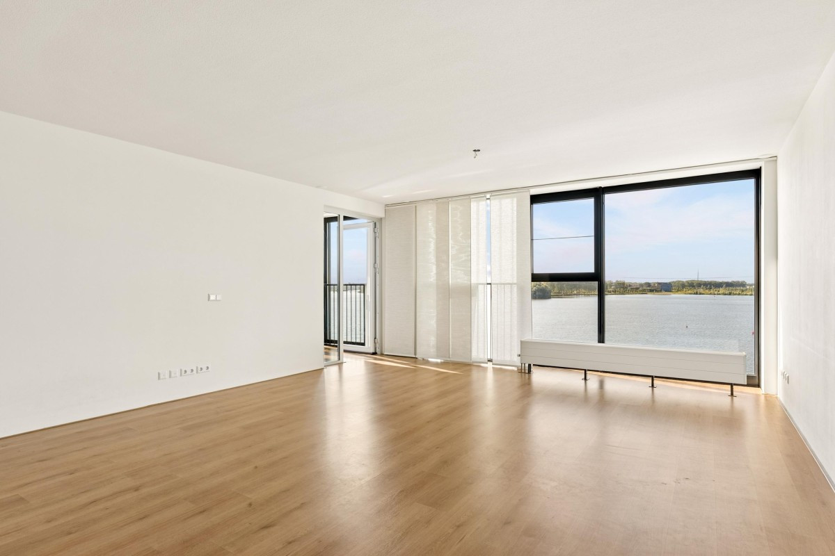 Appartement te koop: Koetsierbaan 37, Almere