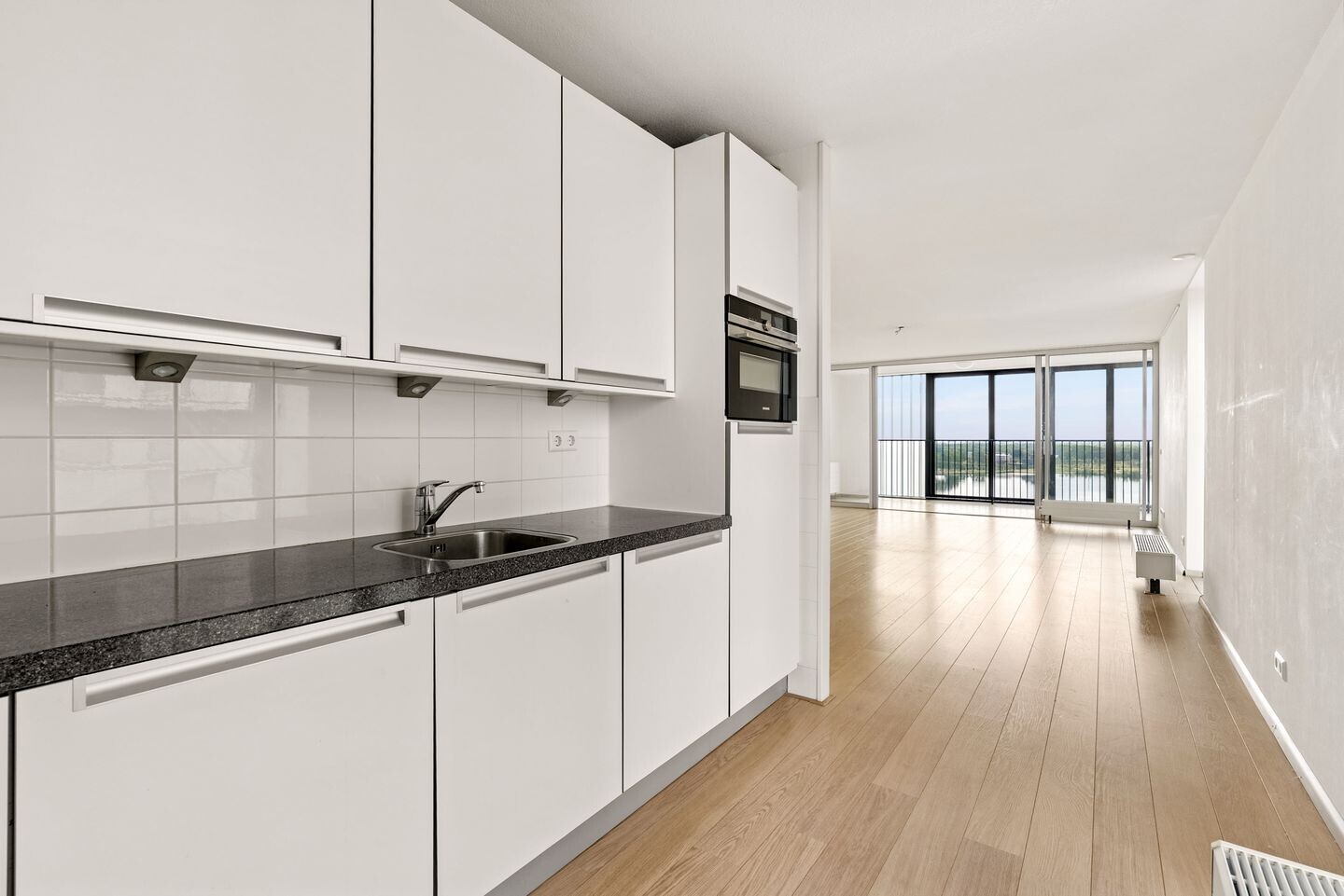 Appartement te koop: Koetsierbaan 123, Almere