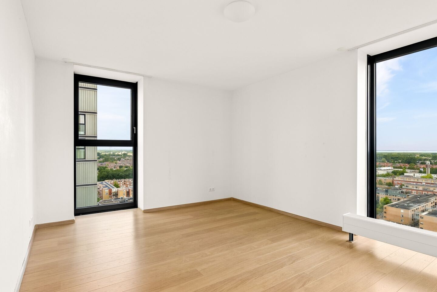 Appartement te koop: Koetsierbaan 123, Almere