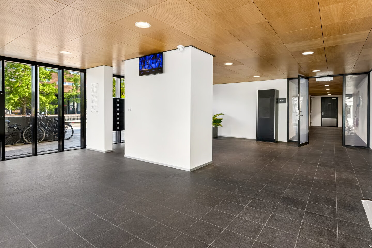 Appartement te koop: Koetsierbaan 123, Almere