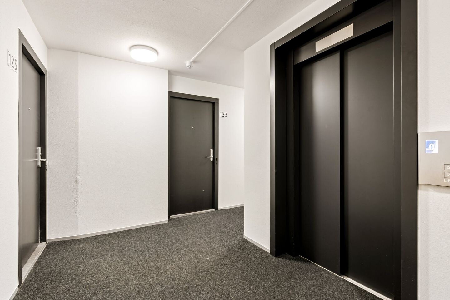 Appartement te koop: Koetsierbaan 123, Almere