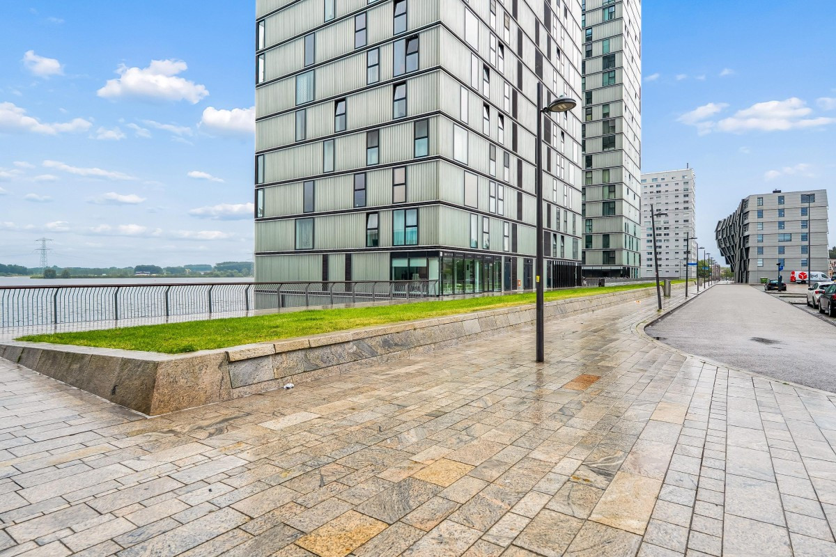 Appartement te koop: Koetsierbaan 125, Almere
