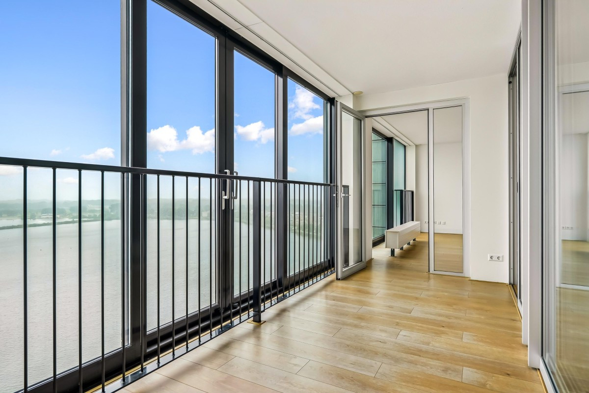Appartement te koop: Koetsierbaan 125, Almere