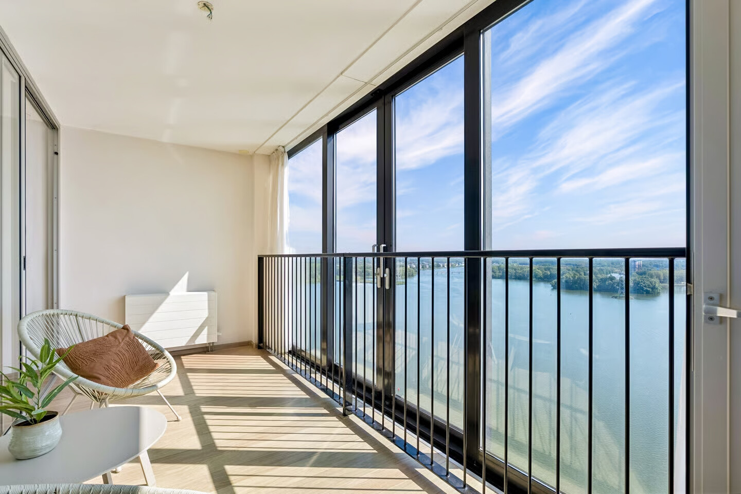 Appartement te koop: Koetsierbaan 143, Almere