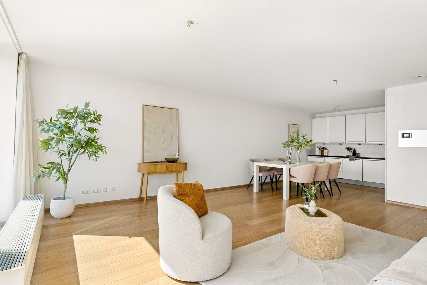 Appartement te koop: Koetsierbaan 143, Almere