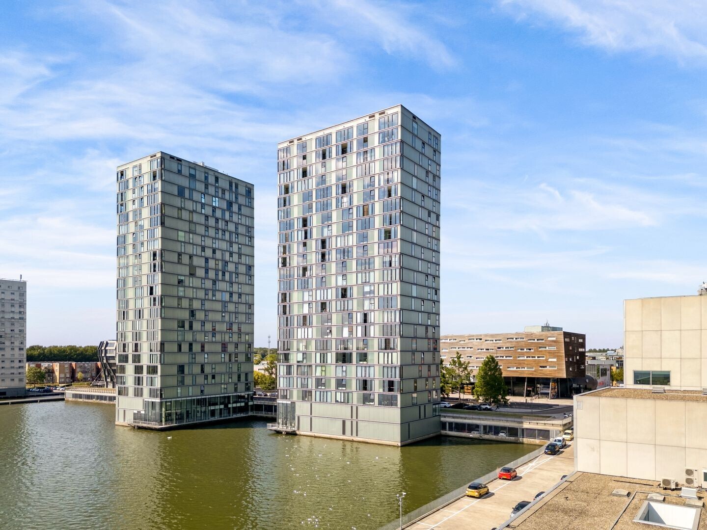 Appartement te koop: Koetsierbaan 143, Almere