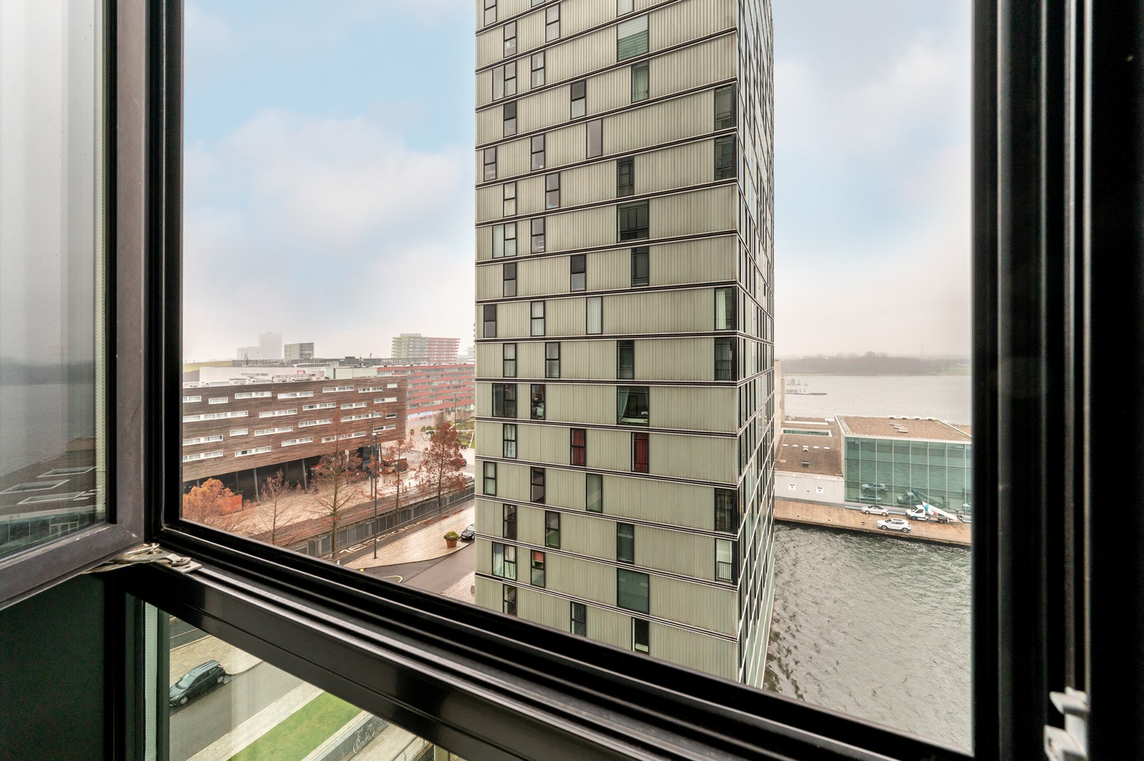 Appartement te koop: Koetsierbaan 229, Almere