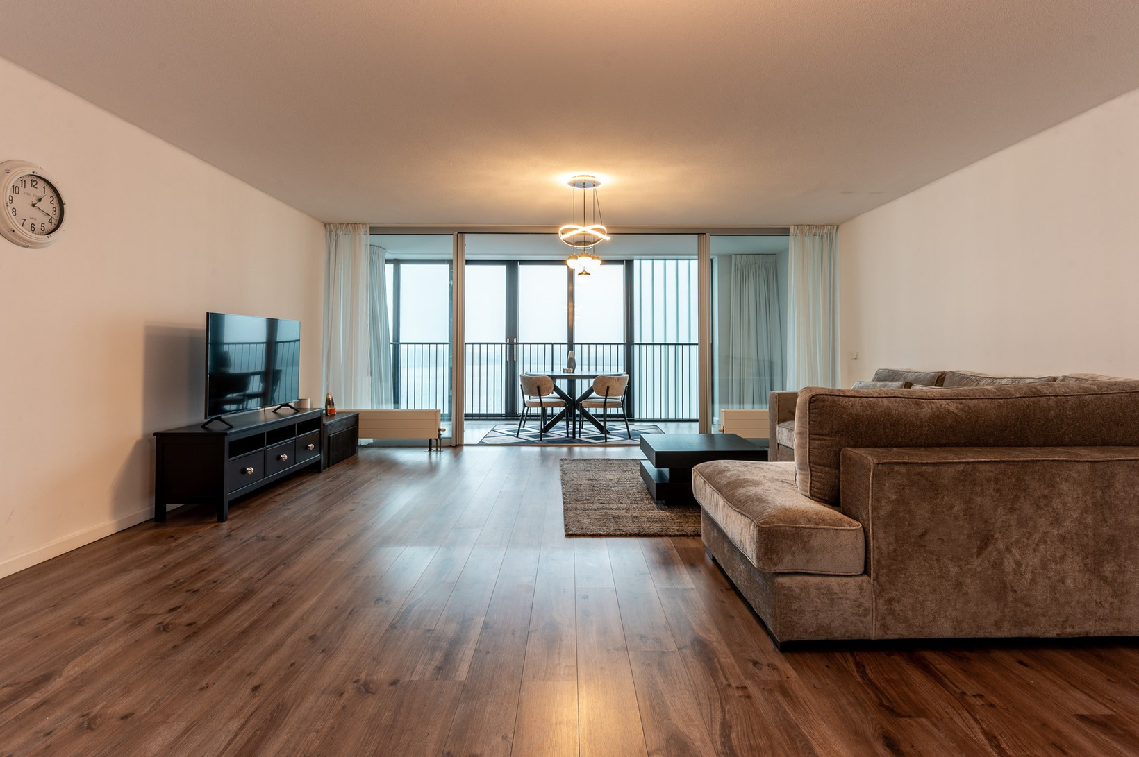 Appartement te koop: Koetsierbaan 229, Almere