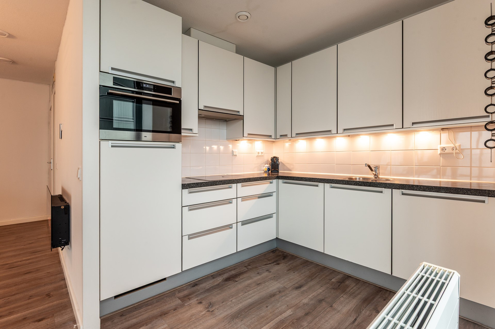 Appartement te koop: Koetsierbaan 229, Almere