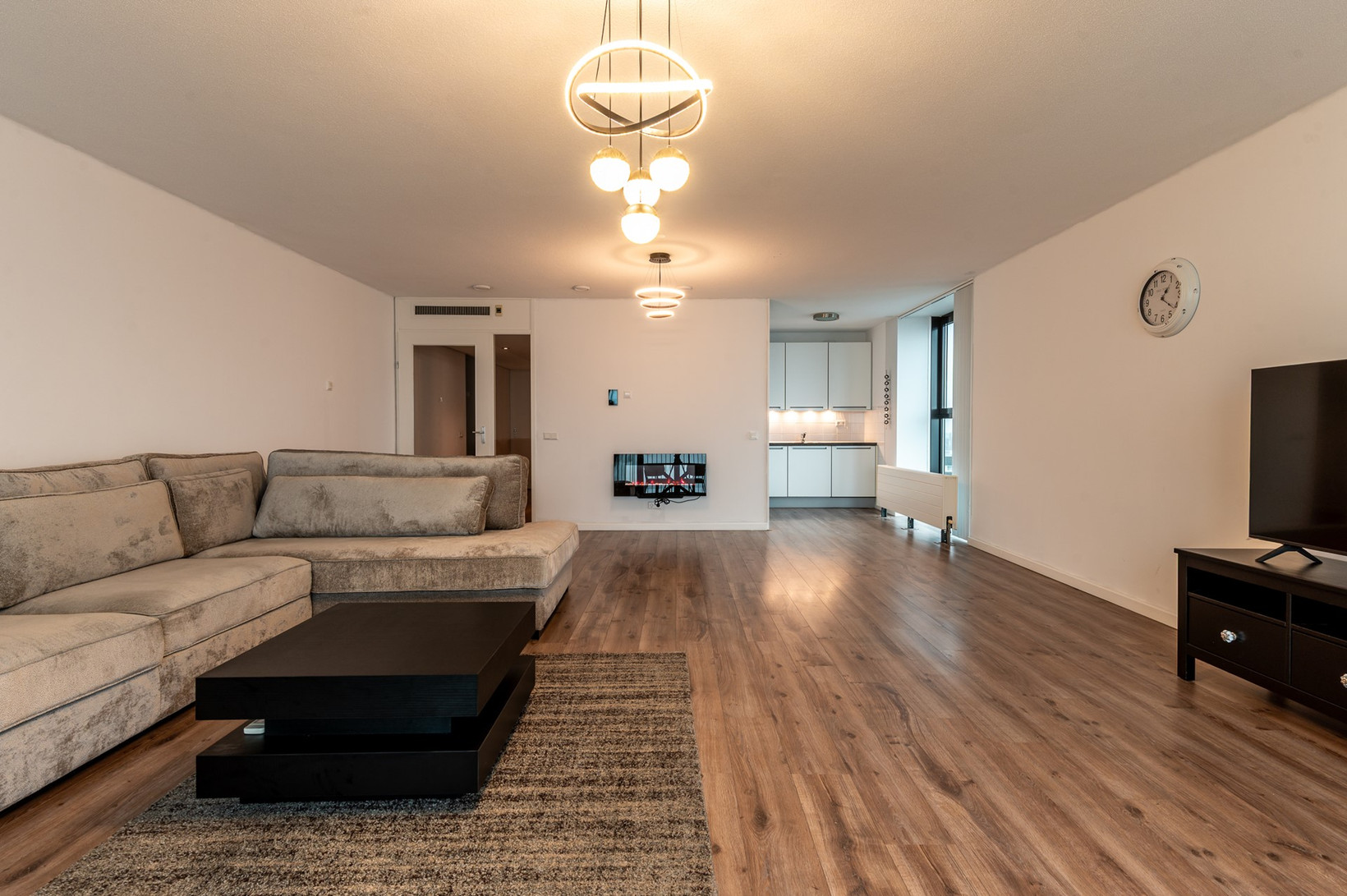 Appartement te koop: Koetsierbaan 229, Almere