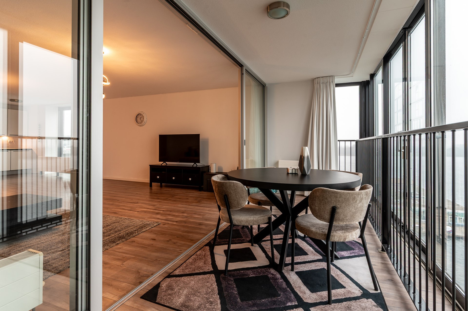 Appartement te koop: Koetsierbaan 229, Almere