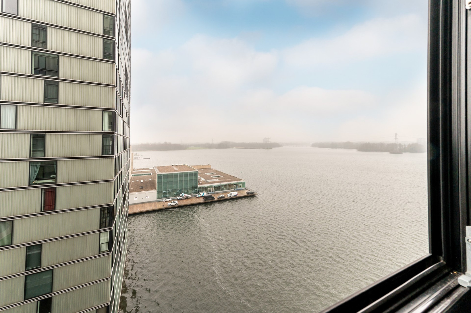 Appartement te koop: Koetsierbaan 229, Almere