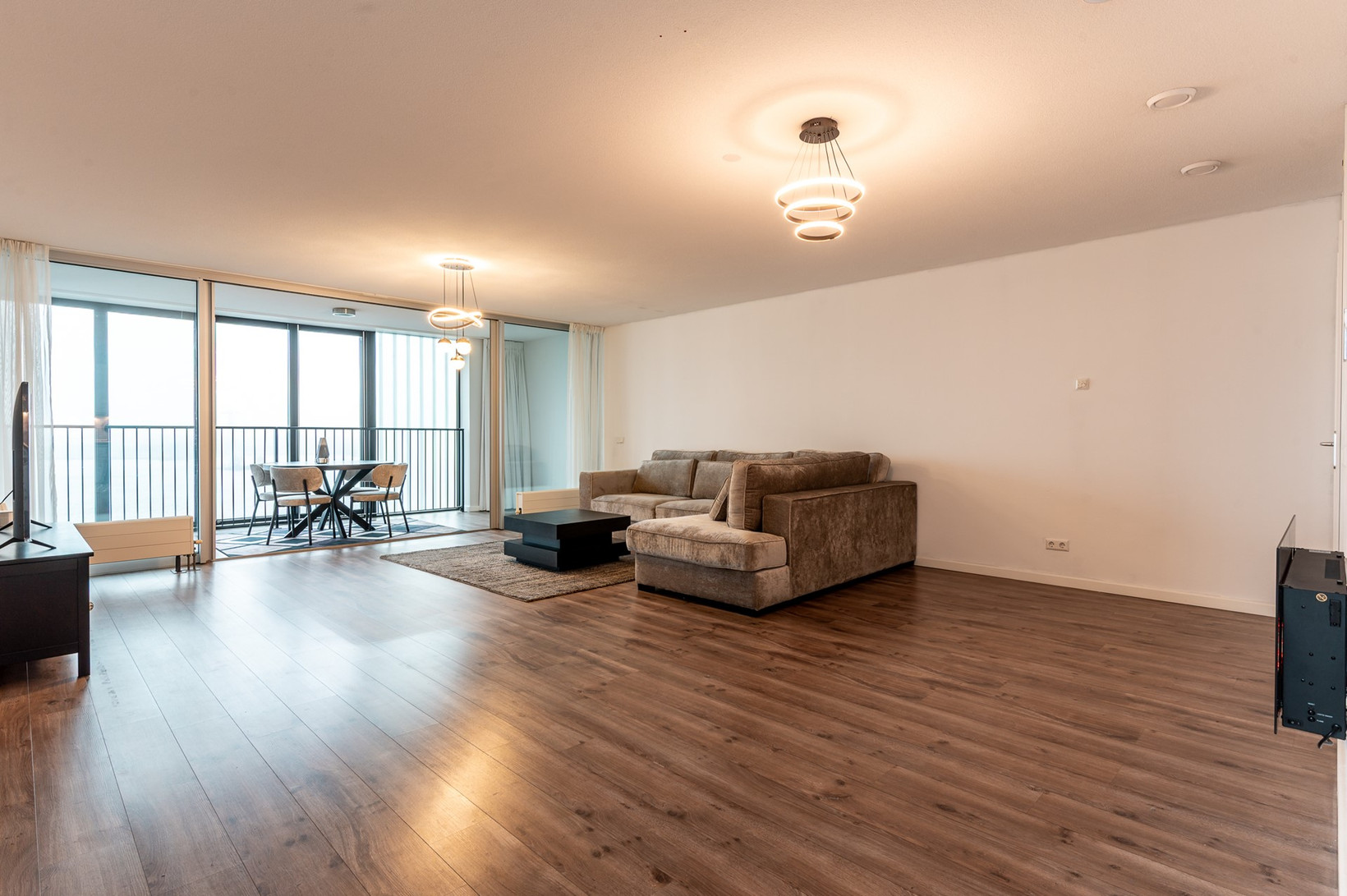 Appartement te koop: Koetsierbaan 229, Almere